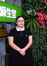 一家三代都在源生堂养发